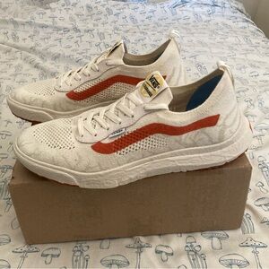 Brand New Vans Ultrarange VR3 JuJu Surf Club Mens Size 9